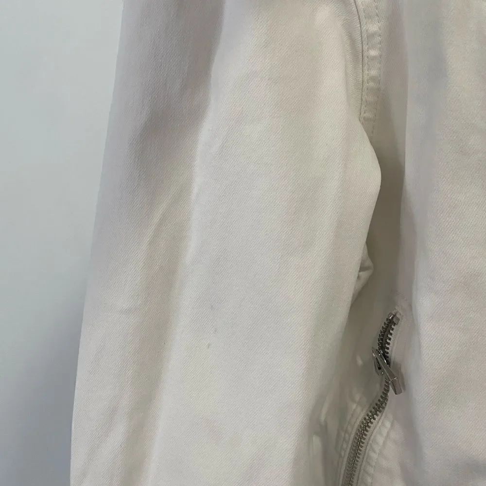 CAARA Aless Denim Jacket - Picture 7 of 10